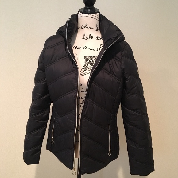 Michael Kors Puffer - Picture 4 of 8